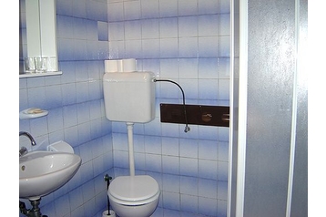 Chorvatsko Privát Okrug Donji, Exteriér